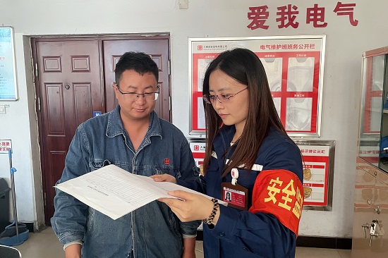 【大唐榜样】李慧丽：用心关爱  护佑健康  - 副本.jpg