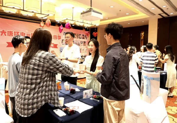 【幸福大唐】托克托发电公司：牵线搭桥 成就浪漫 (2).jpg