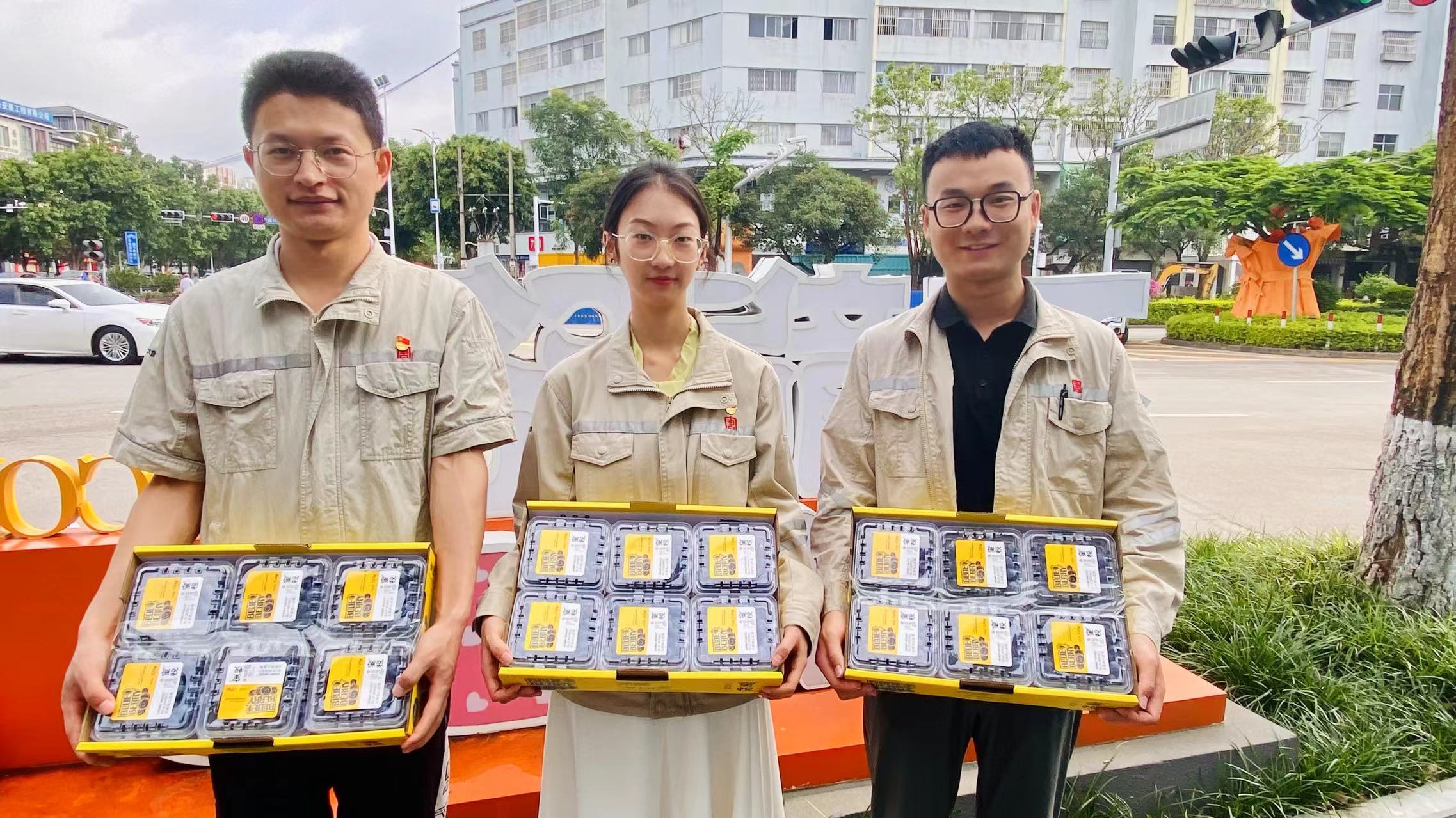云南公司：消费促帮扶 产销助振兴 (1).jpg